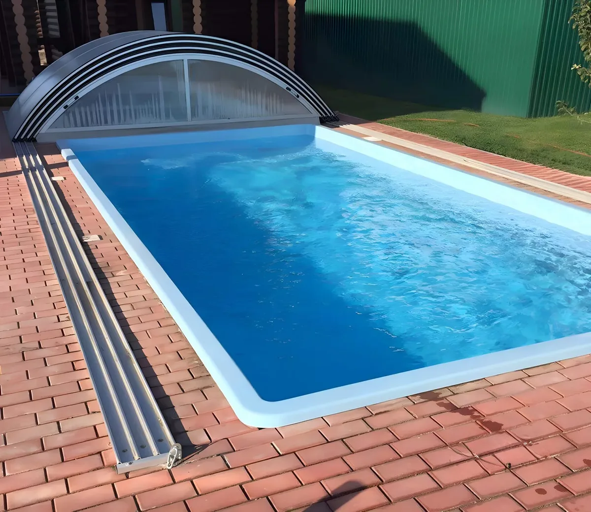 Laguna 7 — вечернее освещение в Новосибирске