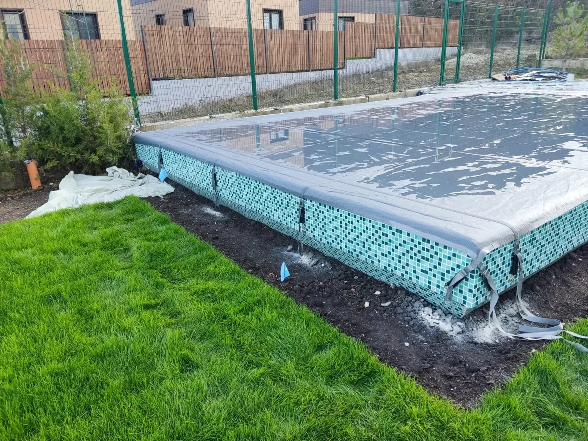 Батутное покрывало на бассейне в Новосибирске